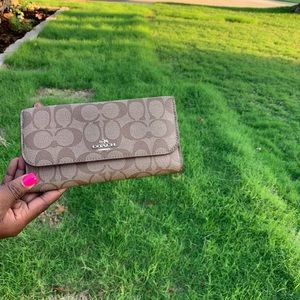Coach wallet
